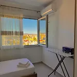 Amar Sea View *
