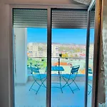 Amar Sea View 公寓