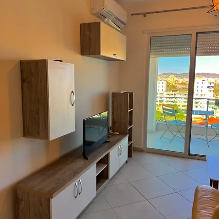 Amar Sea View Apartment